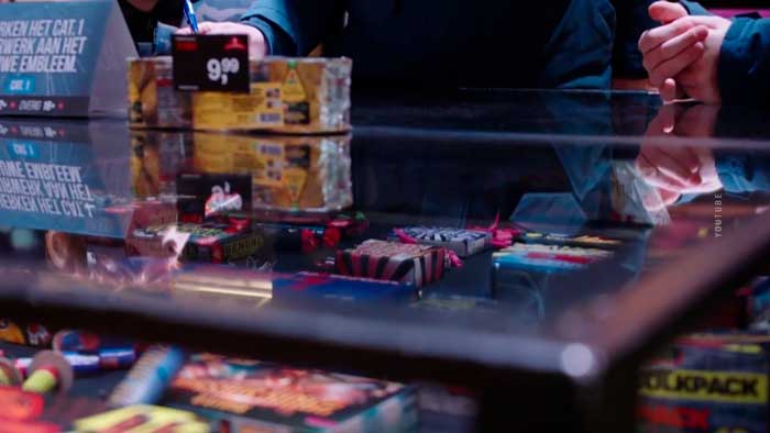 В Нидерландах частным лицам запретили использовать петарды и фейерверки