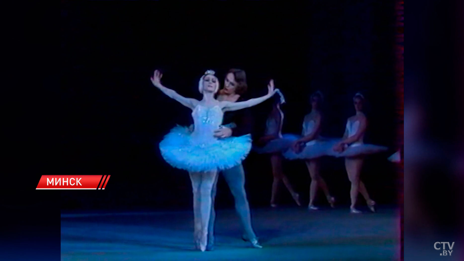 Президент поздравил народного артиста Беларуси Юрия Трояна с 75-летием-2