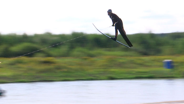 В Заславле стартовал Кубок Содружества по водным лыжам