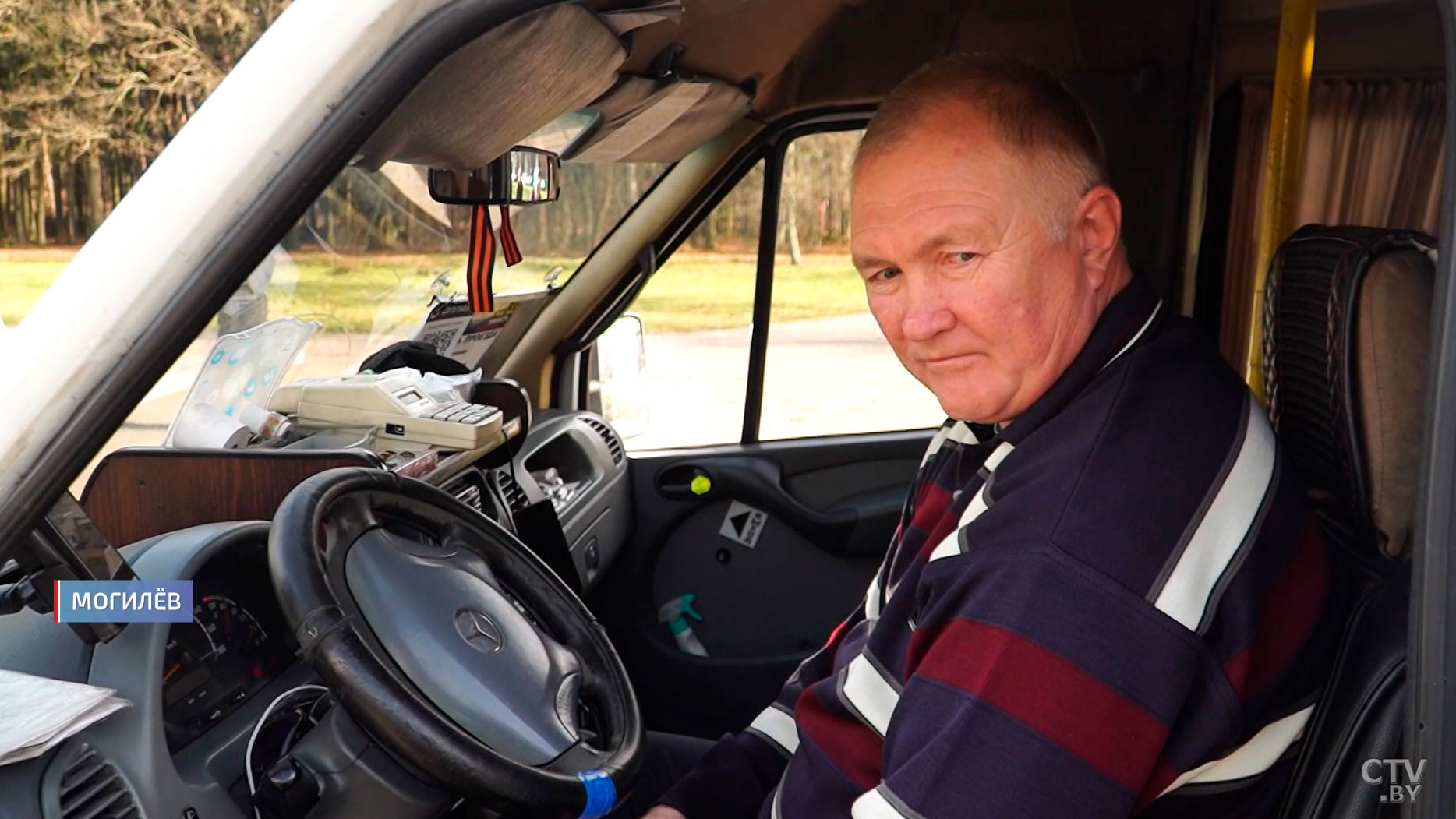 Оплата смартфоном добралась и до маршруток. Как это работает? Собрали впечатления пассажиров и водителей-12