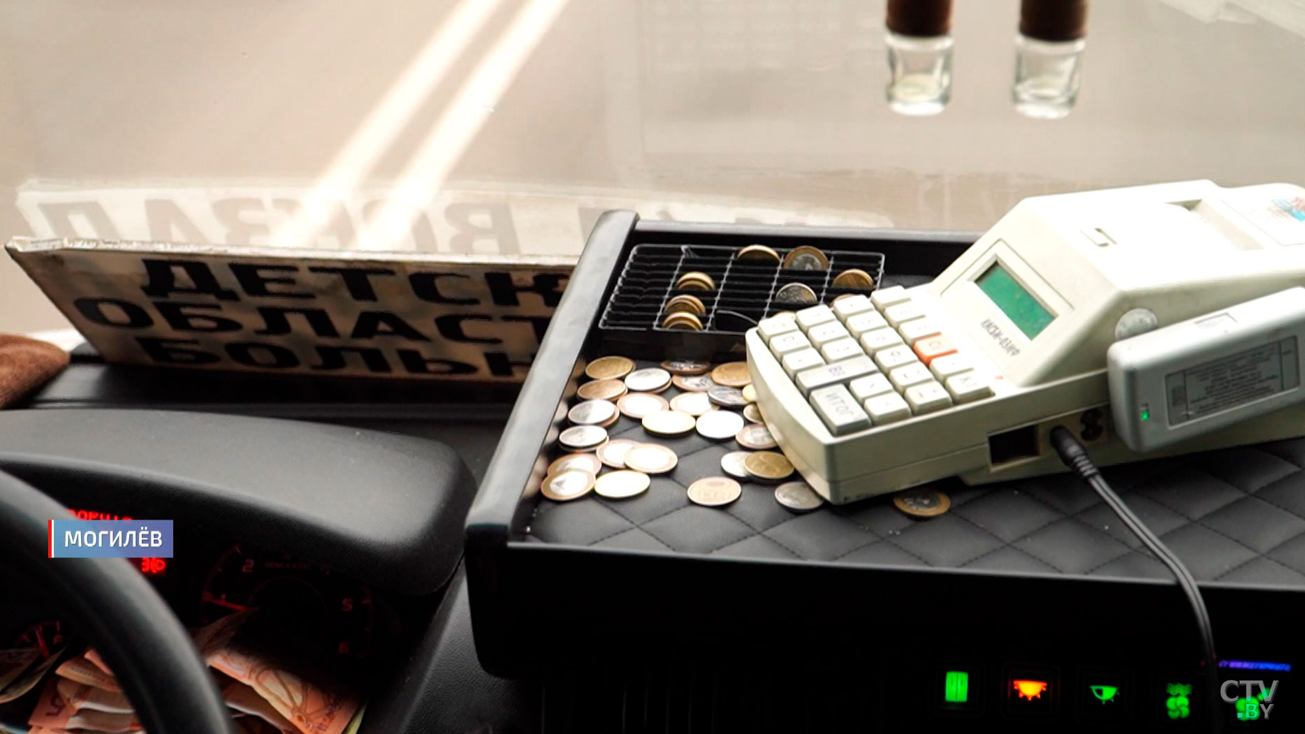 Оплата смартфоном добралась и до маршруток. Как это работает? Собрали впечатления пассажиров и водителей-6