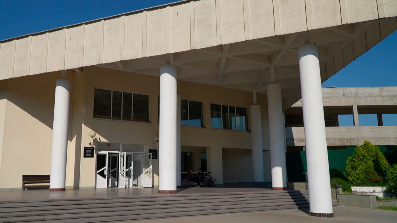 Синица времён Второй мировой – какие экспонаты можно найти в музее зоологии в Минске