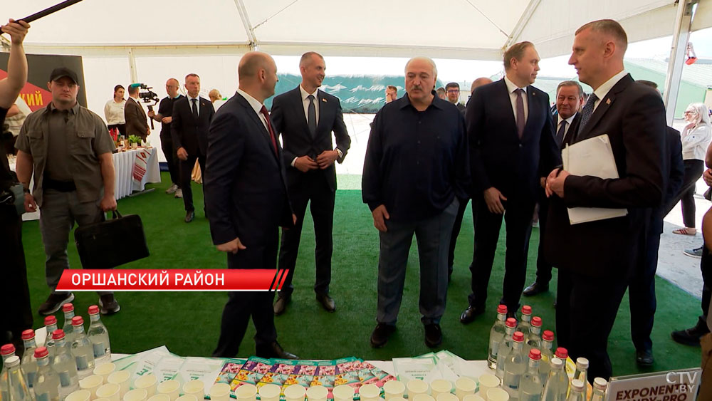 Спрос такой, что не успевают делать – Лукашенко попробовал популярный у белорусов напиток-10