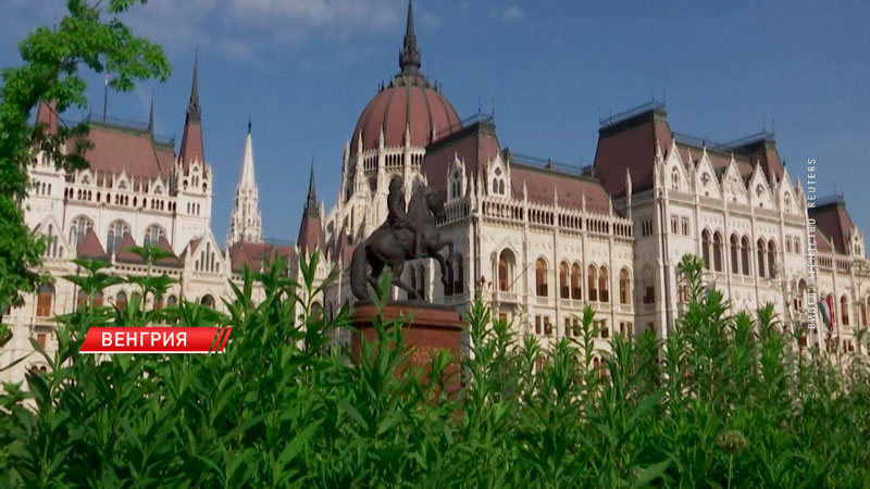 Венгрию обвинили в подрыве единства ЕС