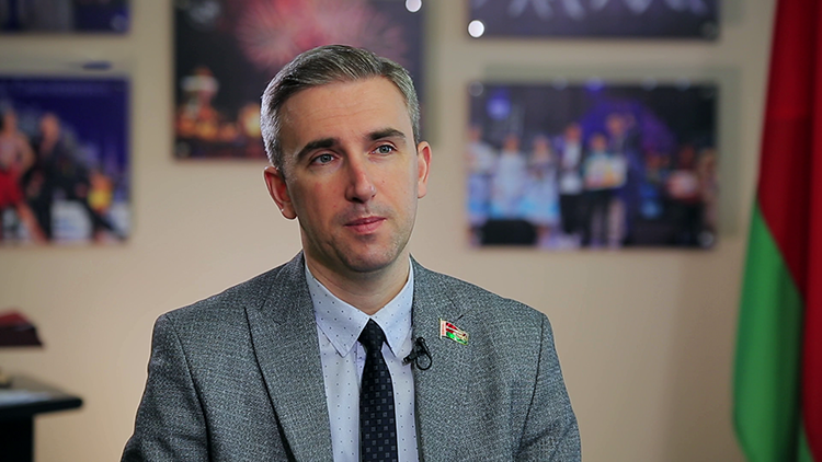 О роли Союзного государства и секретах юбилейного «Славянского базара» – интервью с Глебом Лапицким О роли Союзного государства и секретах юбилейного «Славянского базара» – интервью с Глебом Лапицким