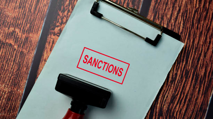Дэвис: введение новых санкций США против РФ не ослабит Москву