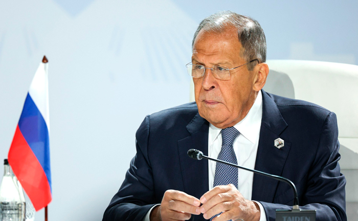 Лавров заявил, что Запад «вымаливает» для Украины перемирие Лавров заявил, что Запад «вымаливает» для Украины перемирие