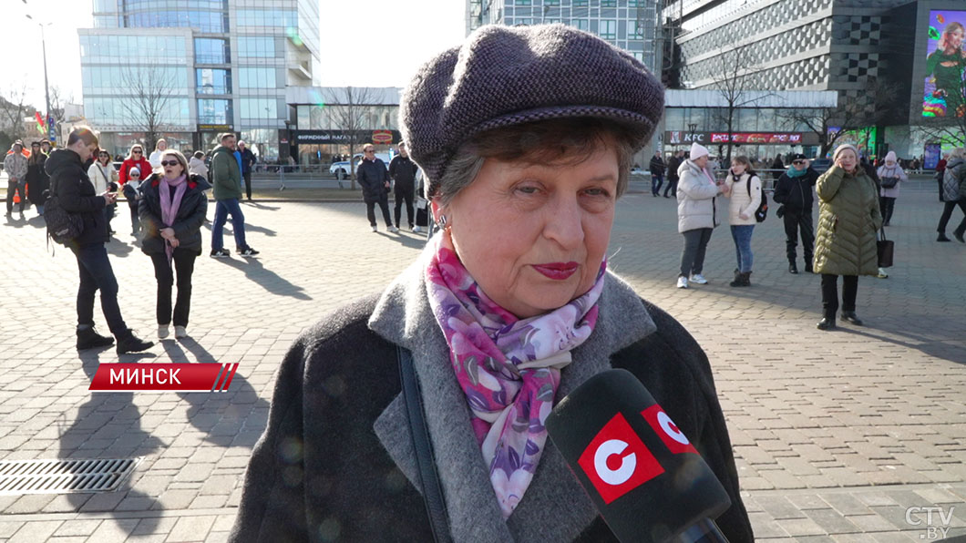 Музыка под открытым небом! Большой концерт ко Дню женщин прошел у Дворца спорта в Минске-4