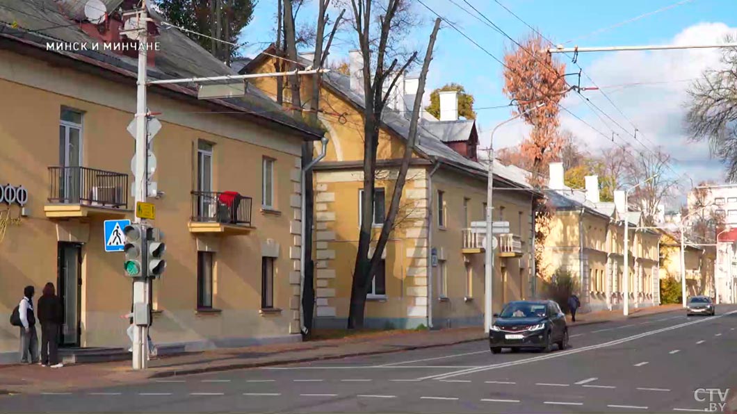 Одно из самых престижных учебных заведений – экскурсоводы рассказали о знаменитых домах Минска-2