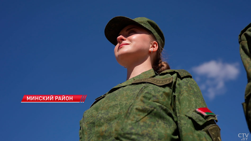Маршировали с улыбкой даже в ливень! Как готовят к параду Победы участниц самой красивой коробки? -8