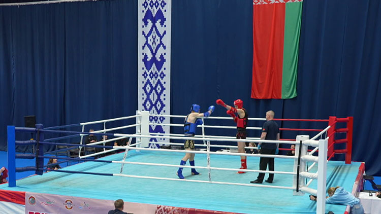 На кону – мир и Европа! Как проходит чемпионат Беларуси по таиландскому боксу в «Стайках»?