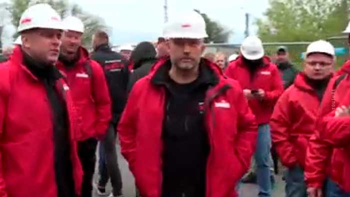 Польские шахтёры и металлурги устроили акцию протеста в Славкуве Польские шахтёры и металлурги устроили акцию протеста в Славкуве