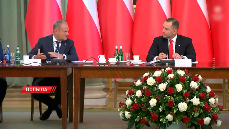 Президента Польши раскритиковали за постоянное блокирование законопроектов правительства 