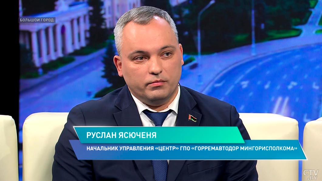 Задействовано более 1000 единиц техники – как дорожники устраняют последствия снегопадов в Минске-2