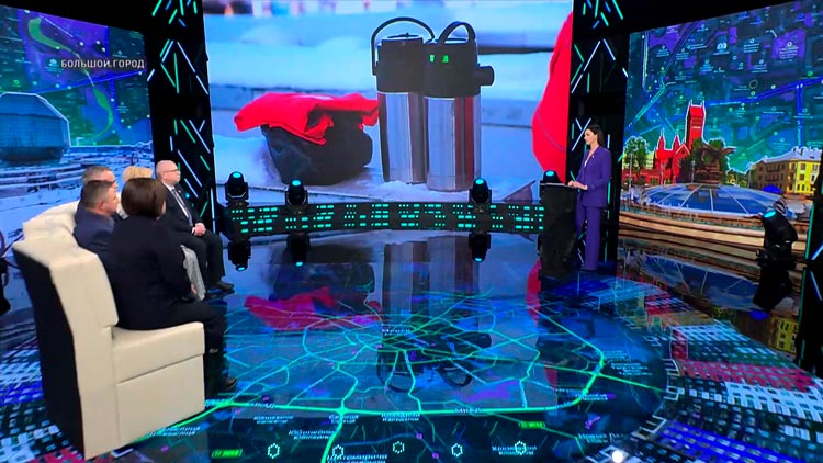 Выпить чаю и зарядить телефон – как Красный Крест помогает минчанам в холода