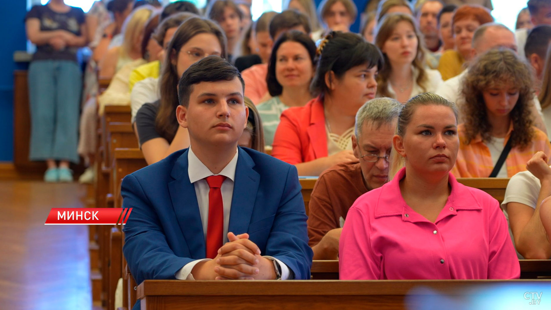 В вузах Беларуси идёт зачисление на бюджет: баллы, топ-специальности и эмоции абитуриентов-6
