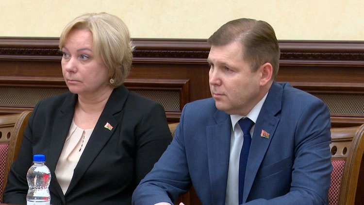 Вопросы качества законотворчества обсудили в Конституционном Суде Беларуси-4 Вопросы качества законотворчества обсудили в Конституционном Суде Беларуси-4