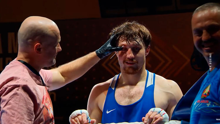 Белорус Алексей Алфёров вышел в финал чемпионата мира по боксу