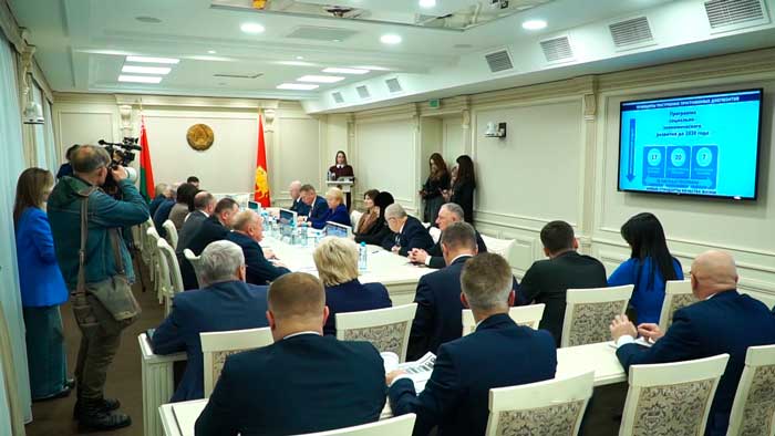 Что больше всего волнует молодёжь Беларуси? В БИСИ провели исследование перед ВНС