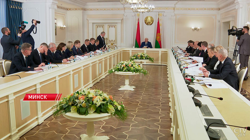 Лукашенко: «Не должны запрещать выступать!» О чём Первый предупредил Президиум ВНС?-4