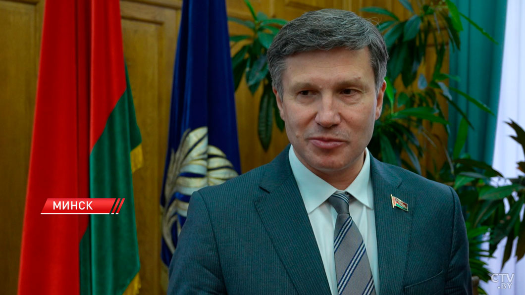 Делегаты готовят дорожную карту развития Беларуси на ближайшие 5 лет-6