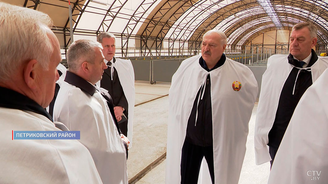 Полесье станет эталоном АПК – Лукашенко оценил новую ферму в Лясковичах-7