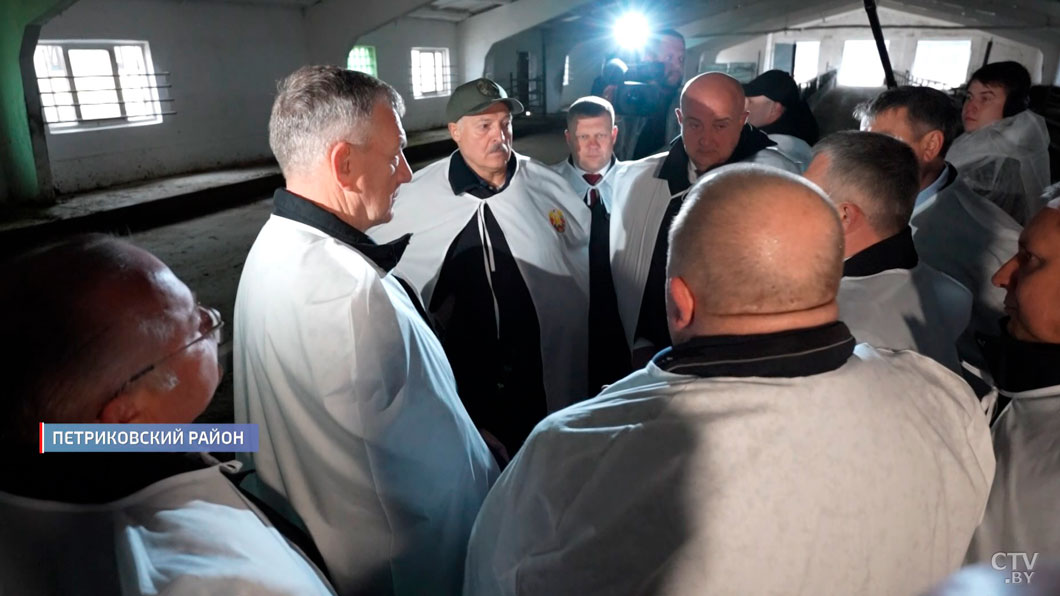 Полесье станет эталоном АПК – Лукашенко оценил новую ферму в Лясковичах-24