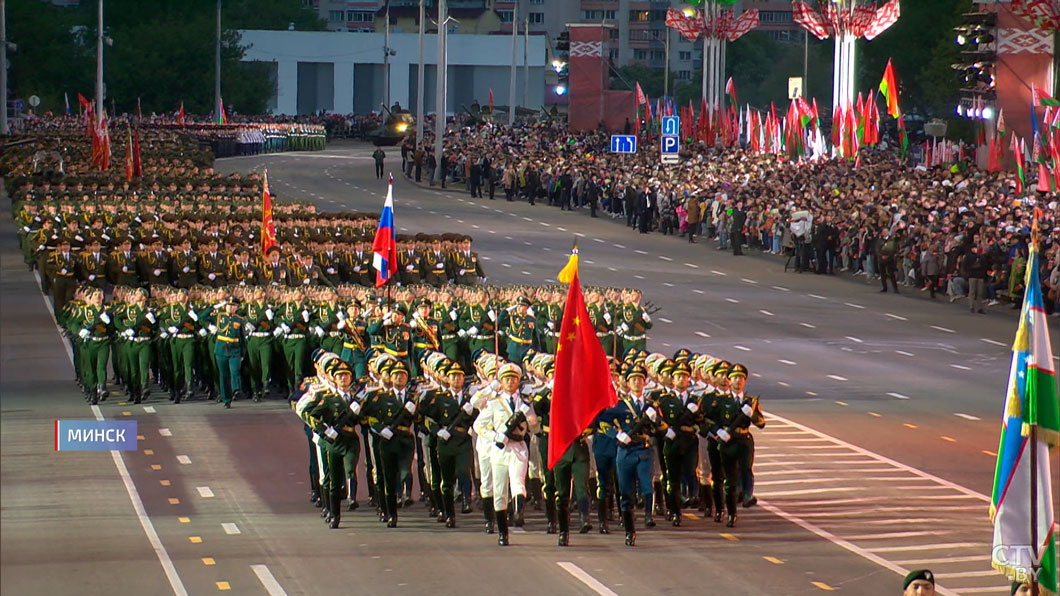 Парад Победы в Минске – как это было? Показываем самые яркие моменты-10