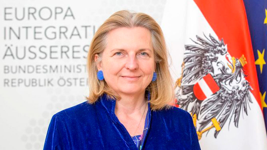 Экс-глава МИД Австрии Кнайсль нашла «свою Россию» в рязанской деревне