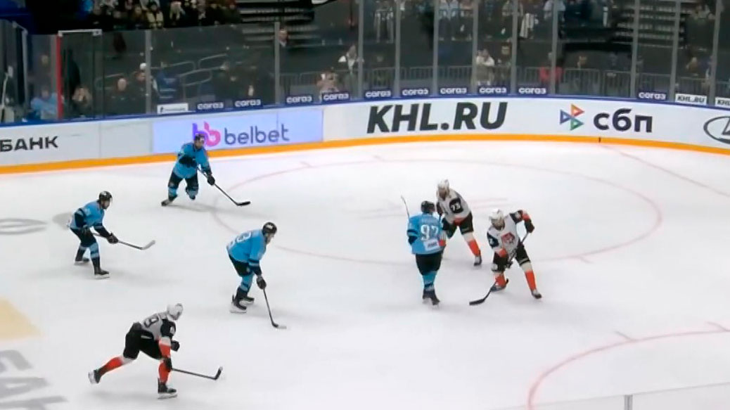 Минское «Динамо» продлило победную серию в регулярном чемпионате КХЛ Минское «Динамо» продлило победную серию в регулярном чемпионате КХЛ