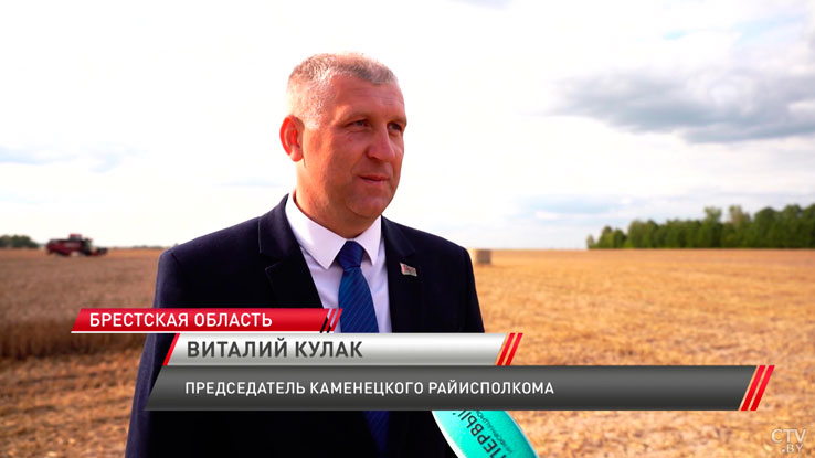 Первый комбайнер-пятитысячник – героев жатвы чествовали в Брестской области-14