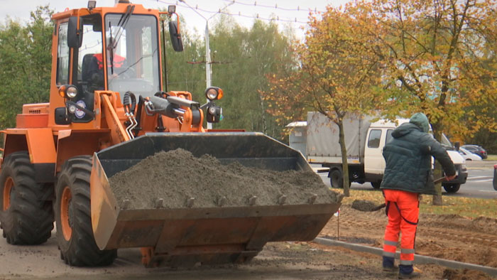 Заменили более 100 тыс. кв.м асфальта. Как проходит благоустройство Первомайского района?