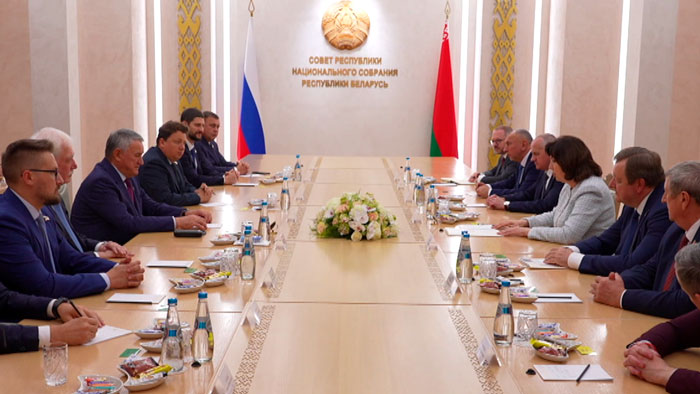 Кочанова встретилась с зампредом Совета Федерации России 