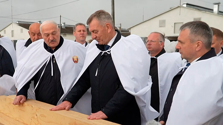 Полесье станет эталоном АПК – Лукашенко оценил новую ферму в Лясковичах