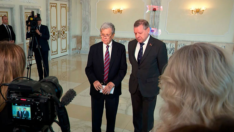 Джон Коул: Трамп постоянно говорит о Лукашенко