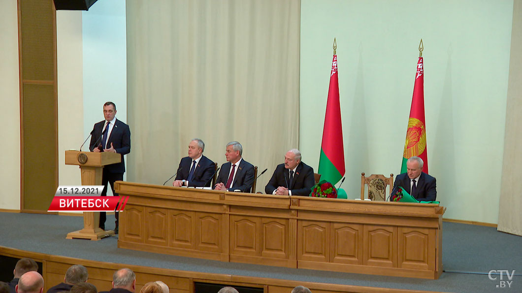 Лукашенко: «Вы все здесь безответственные люди!» Громкое совещание в Витебске-4