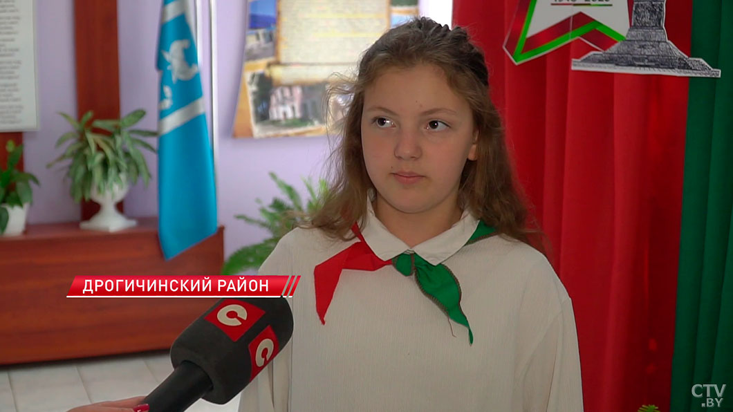 Ветеран научился играть на скрипке в партизанском отряде и продолжает в свои 97! Невероятная история-10