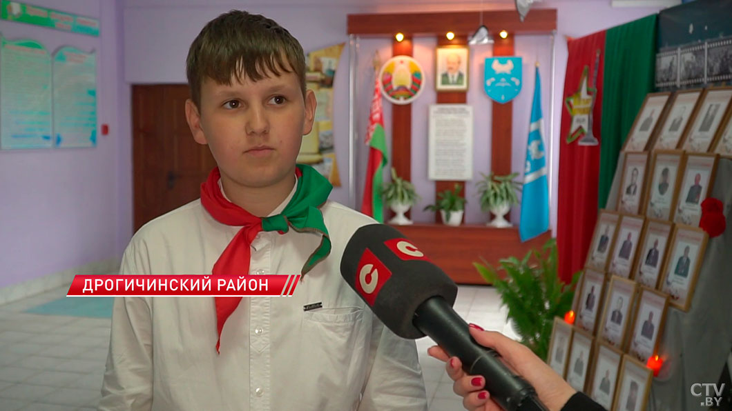 Ветеран научился играть на скрипке в партизанском отряде и продолжает в свои 97! Невероятная история-8