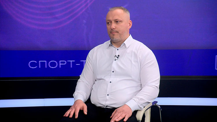 Белорусские тяжелоатлеты начнут бороться за олимпийские лицензии. Как проходит подготовка к стартам