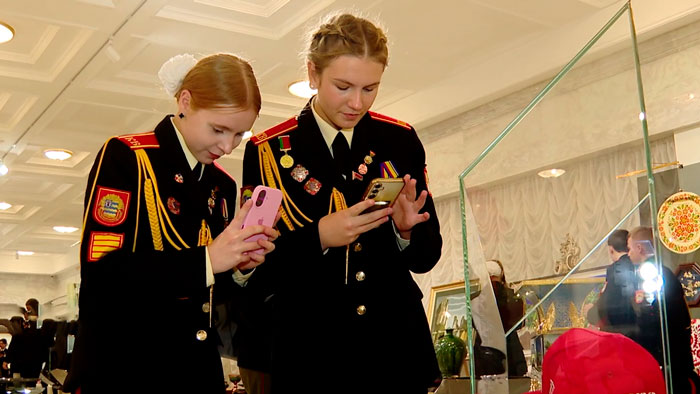 87 юных патриотов посетили Дворец Независимости с экскурсией 87 юных патриотов посетили Дворец Независимости с экскурсией