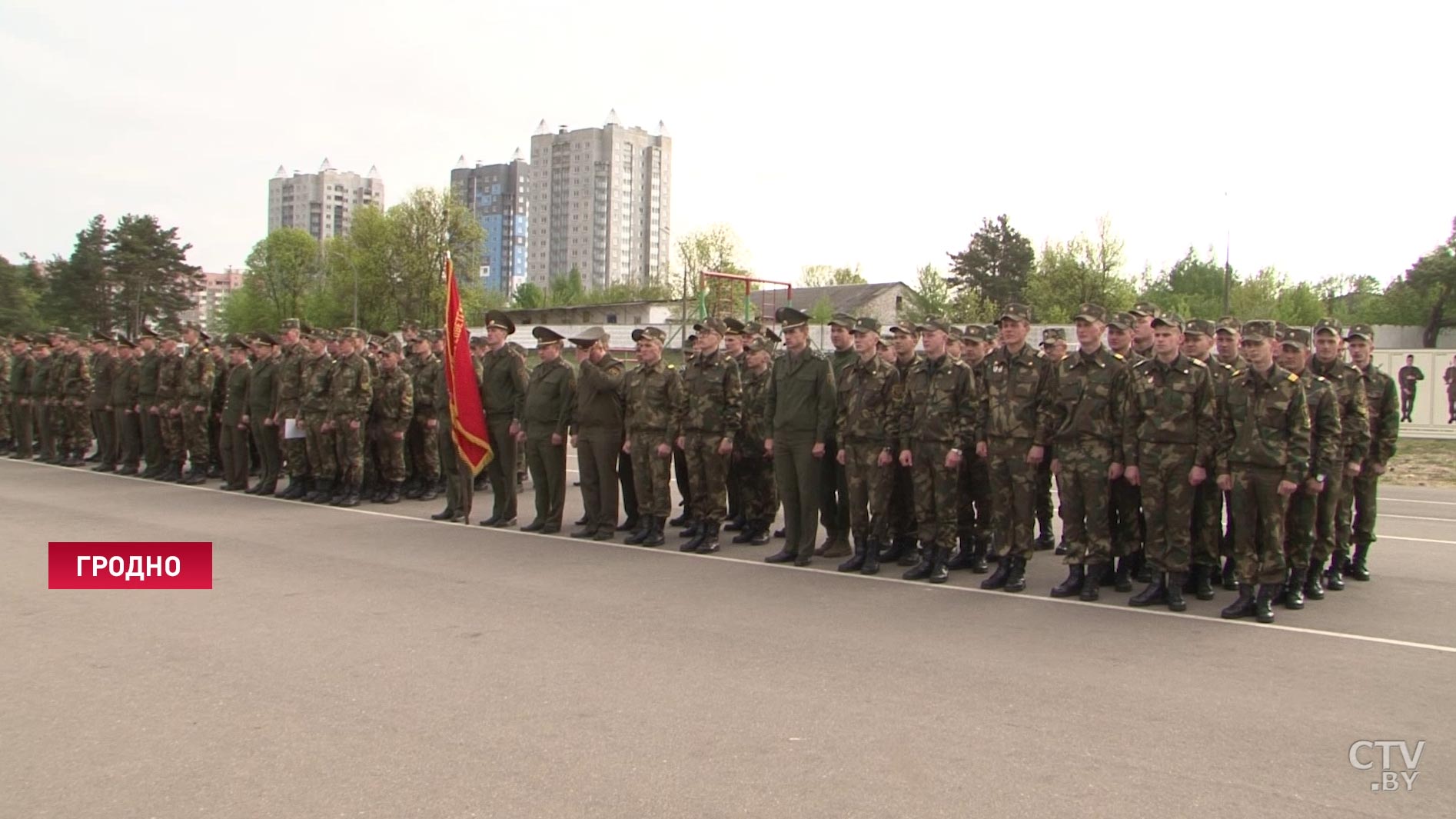 ДМБ-2019: больше 1000 солдат-срочников отправили в запас в Западном оперативном командовании-1