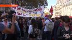 Во Франции протесты против социальной политики властей перешли в погромы: полиция применила слезоточивый газ