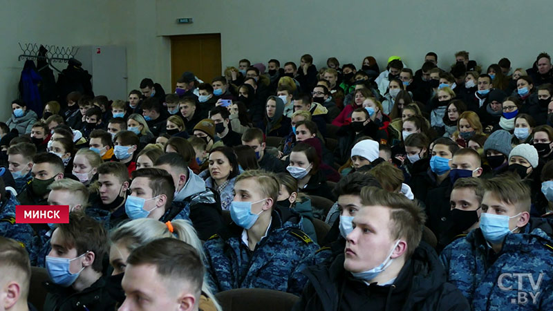 Во Фрунзенском РУВД Минска провели день открытых дверей для абитуриентов-7