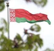 Президент Беларуси: герб и флаг воплощают в себе национальную идею, отражают славную историю и многовековые традиции Президент Беларуси: герб и флаг воплощают в себе национальную идею, отражают славную историю и многовековые традиции