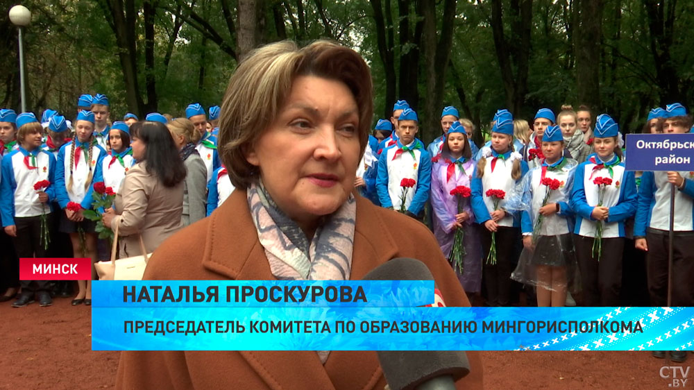 «Выполнять свой патриотический долг». Что значит День народного единства для юных белорусов?-12