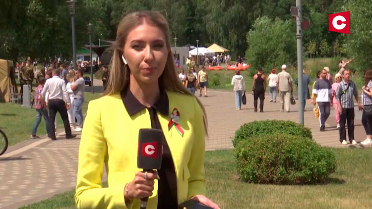 Выступления кинологов, выставка техники и даже шахматы! Вот что подготовили в парке Победы к празднику-1
