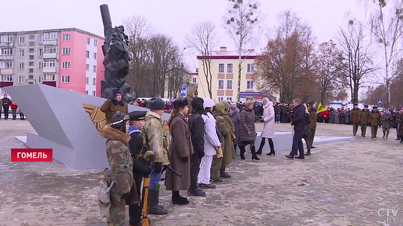 В Гомеле проходят торжества по случаю 75-й годовщины освобождения от немецко-фашистских захватчиков -3