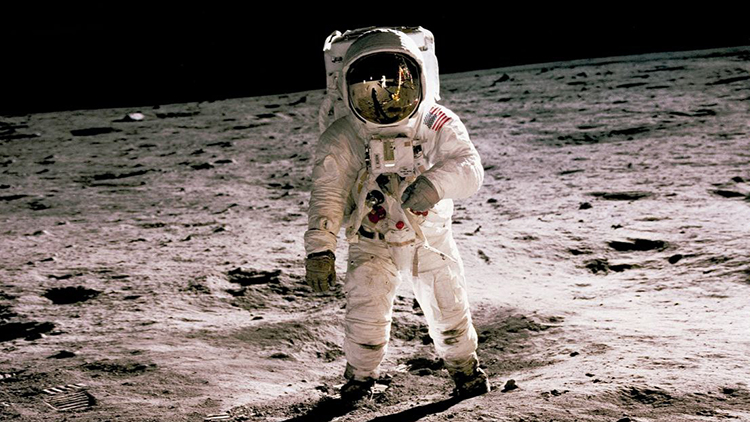 21 июля  1969 года человек впервые ступил на Луну. Вот чем ещё известен этот день в истории