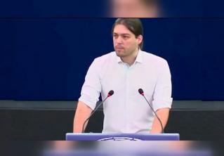 Депутат Европарламента призвал отвлечься от Беларуси и решить свои проблемы в ЕС