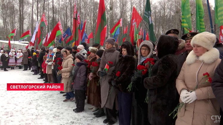 Боль нации. В Беларуси вспоминают жертв трагедии в деревне Ола – фашисты зверски убили там 1758 человек-15